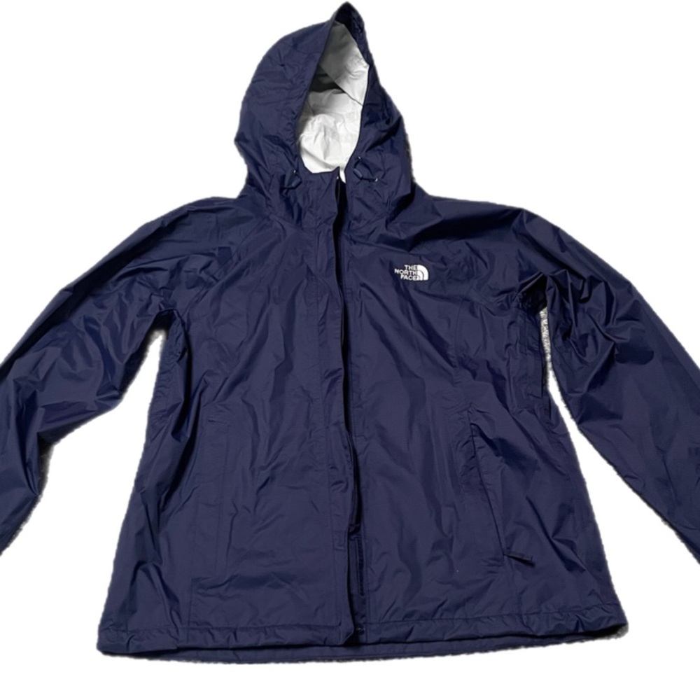 Woman’s North Face jacket
